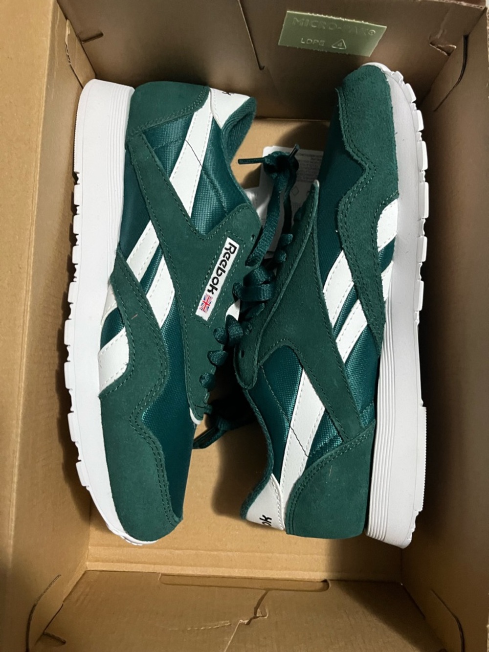 Reebok Classic Nylon  Dark Green & White Retro Runner Sneakers - Picture 2 of 7